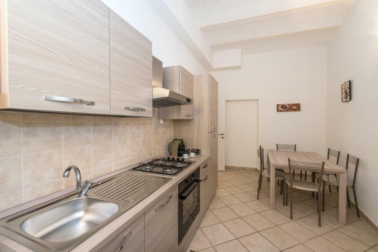 Appartamento Finalborgo - Casa Nanetti 6 posti in centro Finale Ligure Esterno foto